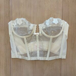 Lady Marlene Vintage Cream Lace Bustier